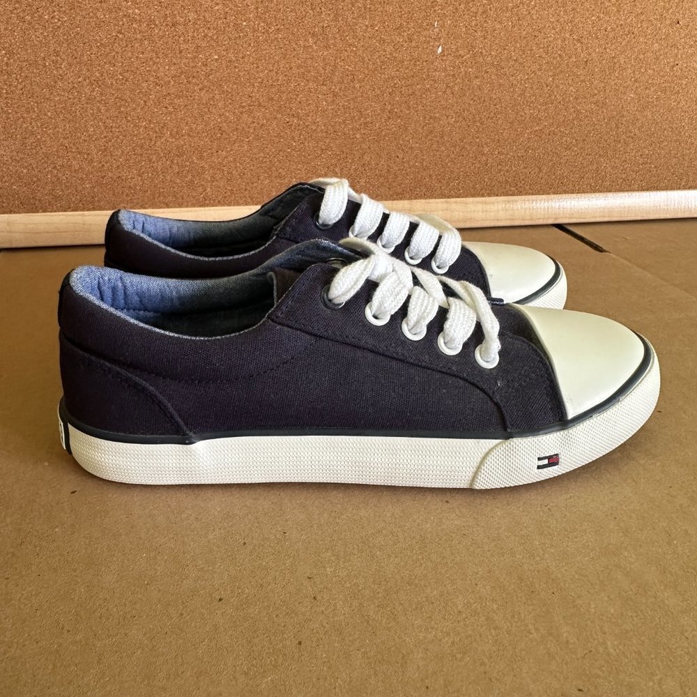 Kid's Tommy Hilfiger Blue White Tennis Shoes US Size 2 - Picture 4 of 9